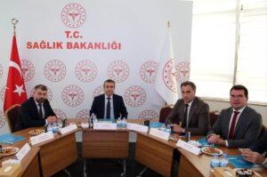2 bolge acil saglik hizmetleri koordinasyon toplantisi erzurumda yapildi esQFg33q.jpg
