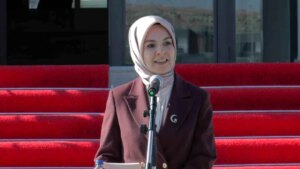 bakan goktas kayseriye geliyor jSOUF1lK.jpg