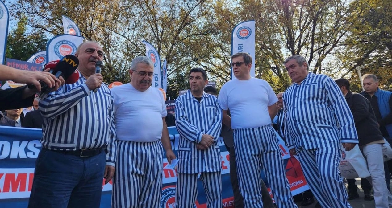 memurun ceketi icralik oldu Pggp1hmP.jpg