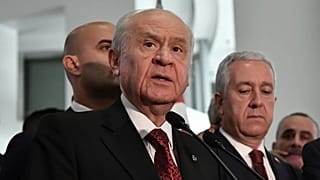 MHP lideri Devlet Bahçeli, Ankara’da basın toplantısı düzenliyor.