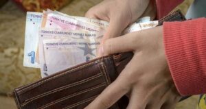 nisan-ayi-aclik-ve-yoksulluk-siniri-rekor-seviyelere-yukseldi-muH675jq