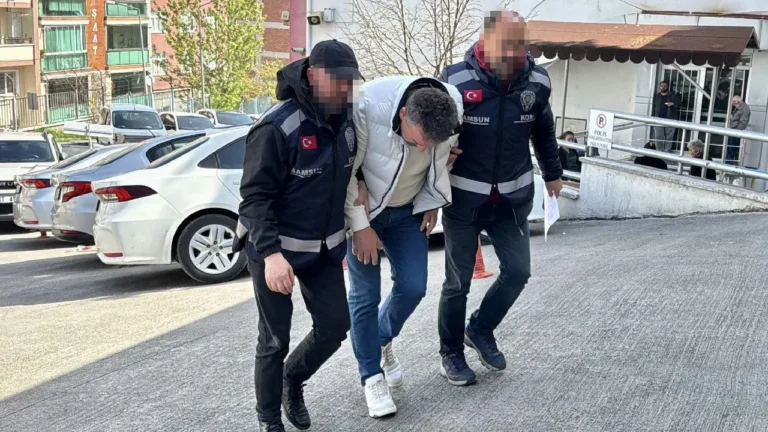 ordu-ve-samsunda-rusvet-operasyonu-4u-doktor-18-kisi-gozaltina-alindi-yWr8BhnS