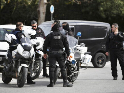 Yunanistanda polisin ates actigi otizmli genc hayatini kaybetti 5SbdhmR2